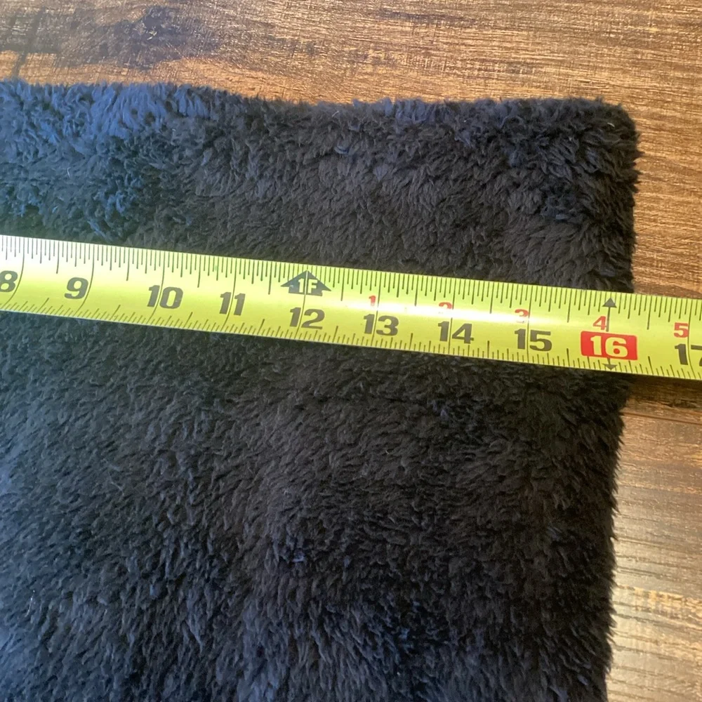 NWOT Black Cable Knit Faux‎ Fur Lined Neck Warmer One Size